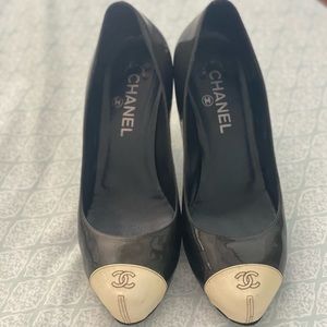 CHANEL Patent Leather Platform Pumps